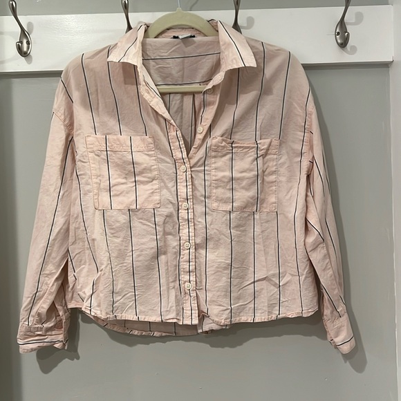 Old Navy Striped Cropped Utility Boyfriend Shirt - Picture 2 of 6